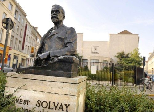 1. StatueSolvay